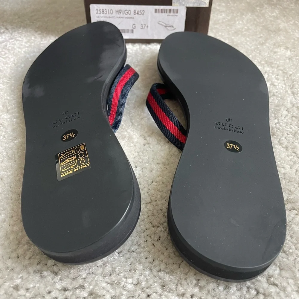 Gucci Flip Flops - Picture 4 of 4